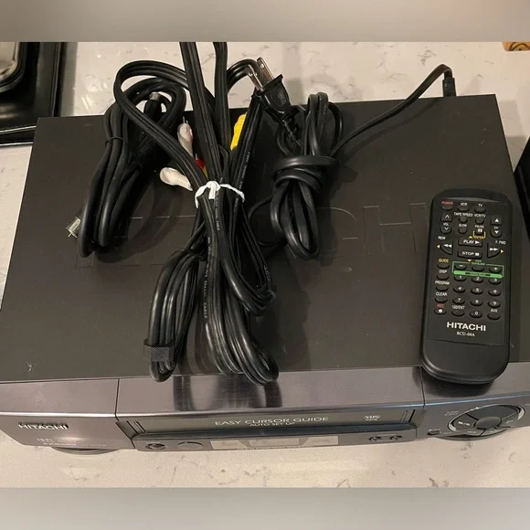 Vintage HITACHI VCR - Picture 2 of 4